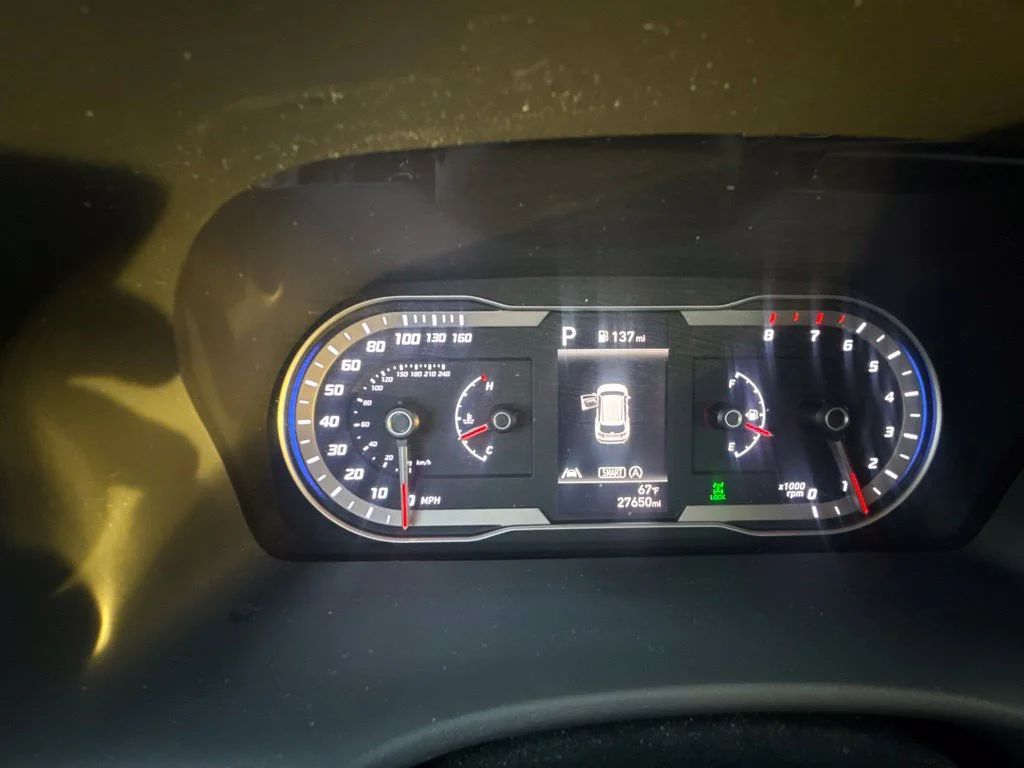 Used 2024 White Hyundai SE image 22