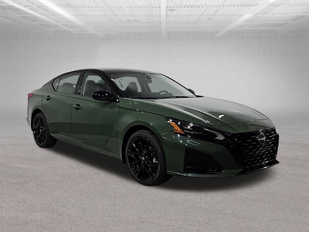 New 2026 Green Nissan 2.5 SR image 8