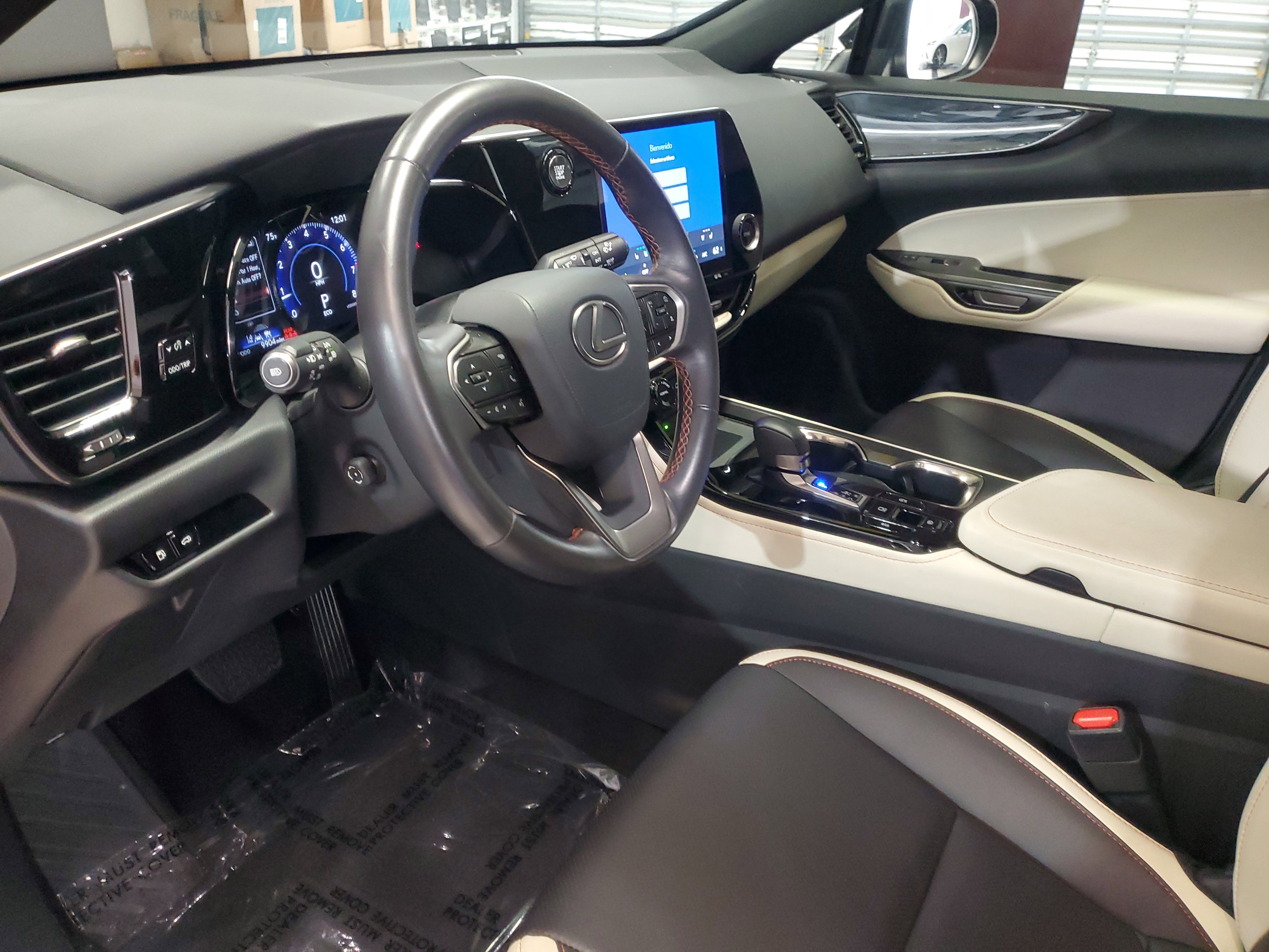 Used 2024  Lexus NX 250 Premium image 18