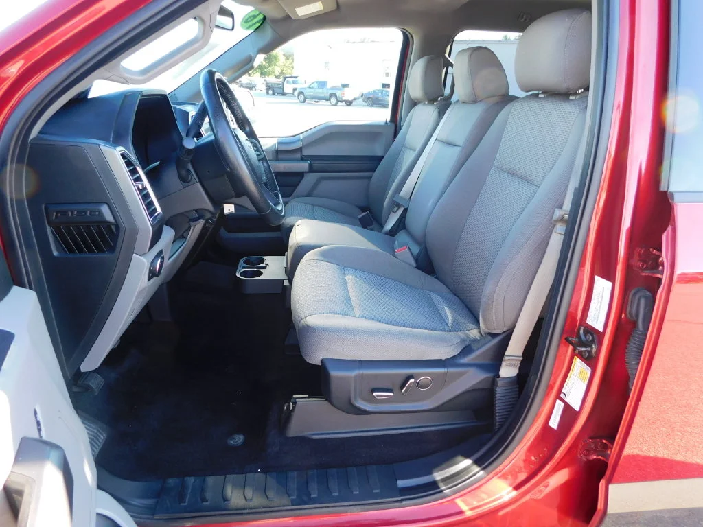 Used 2016 Ruby Red Metallic Tinted Clearcoat Ford XLT image 16