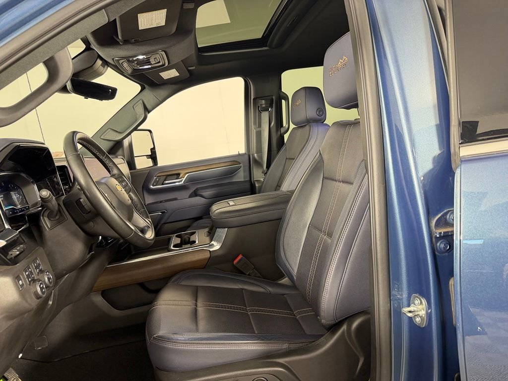 2024 Chevrolet Silverado 3500HD High Country - Photo 22