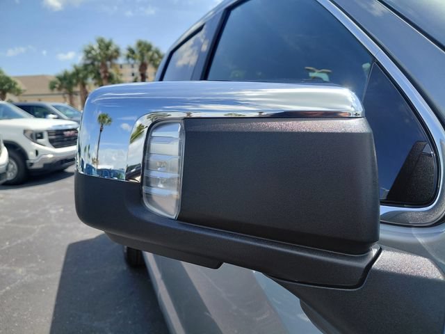 2026 GMC Sierra 1500 SLT - Photo 9
