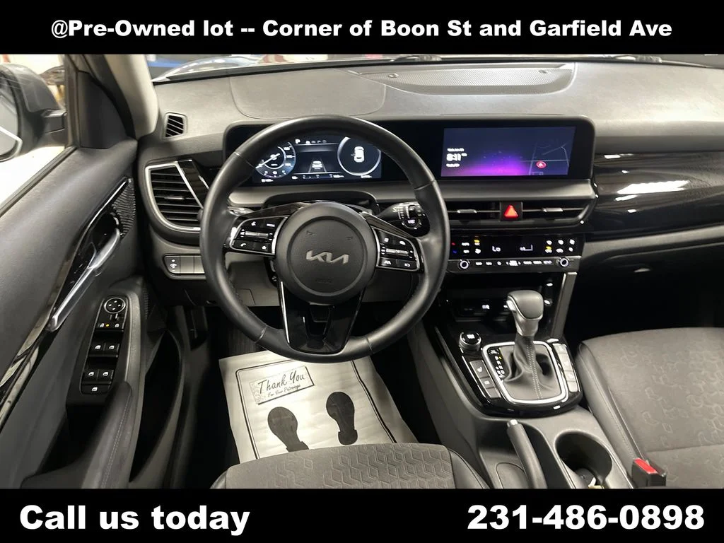 Used 2024 Gray Kia X-Line image 17