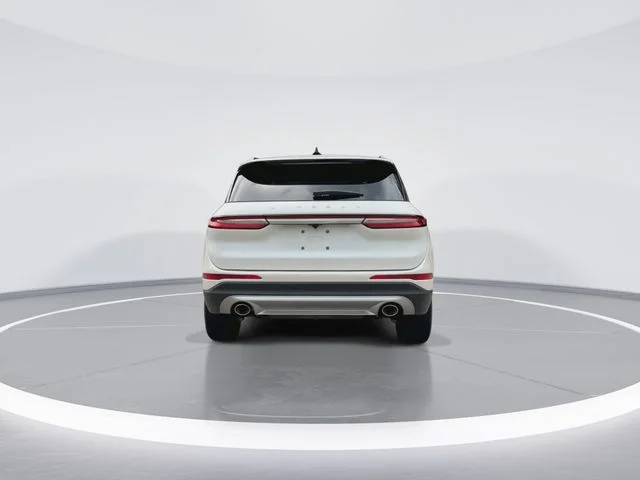 Used 2026 White Lincoln Premiere image 7