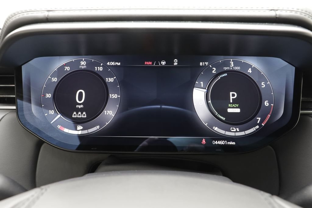 Used 2023 Gray Land Rover Autobiography image 8