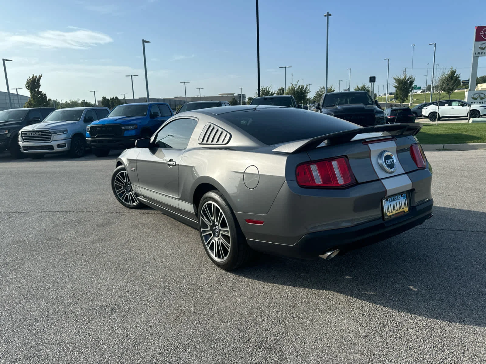 Used 2010 GRAY Ford GT Premium image 7