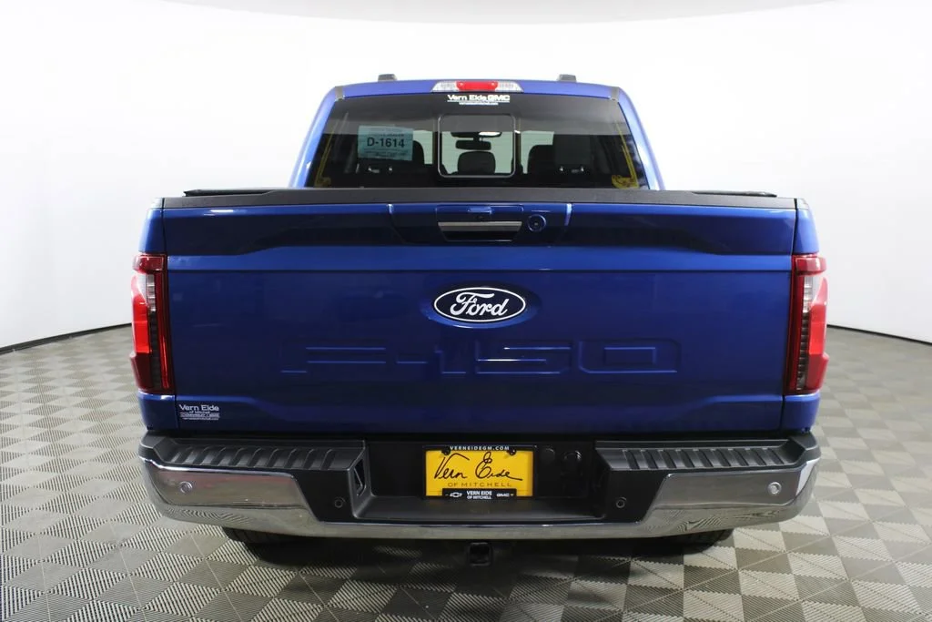 Used 2024 Blue Ford XLT image 6