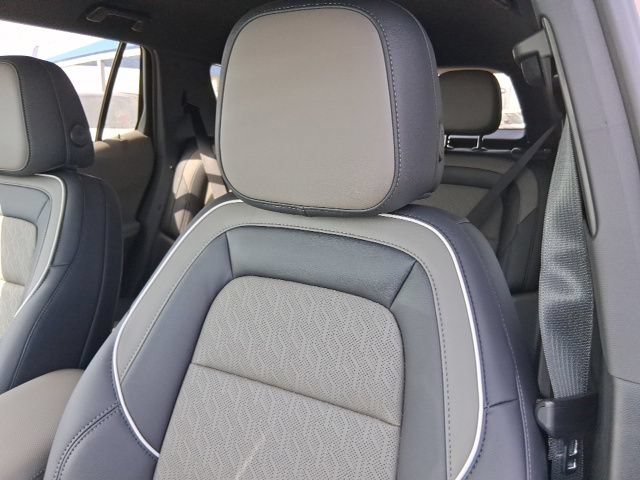 2027 Chevrolet Equinox LT - Photo 15