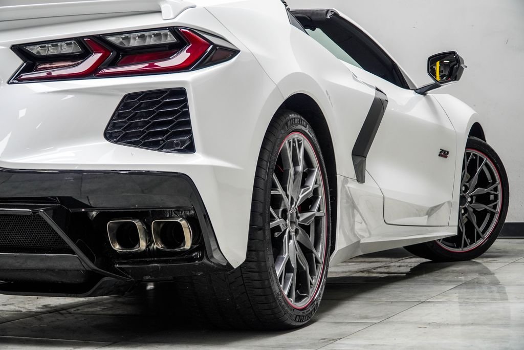 Used 2023 White Chevrolet Stingray image 20