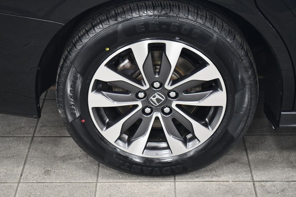 2023 Honda Odyssey EX-L - Photo 12