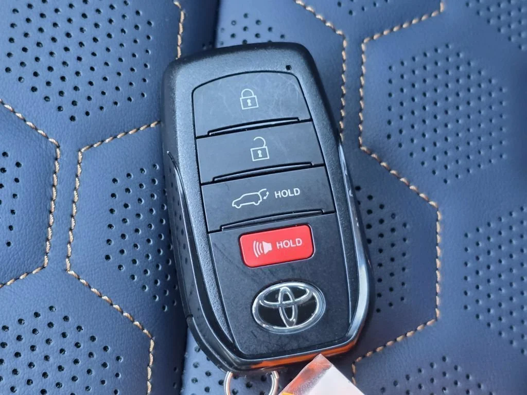 2026 Toyota 4Runner Platinum - Photo 38