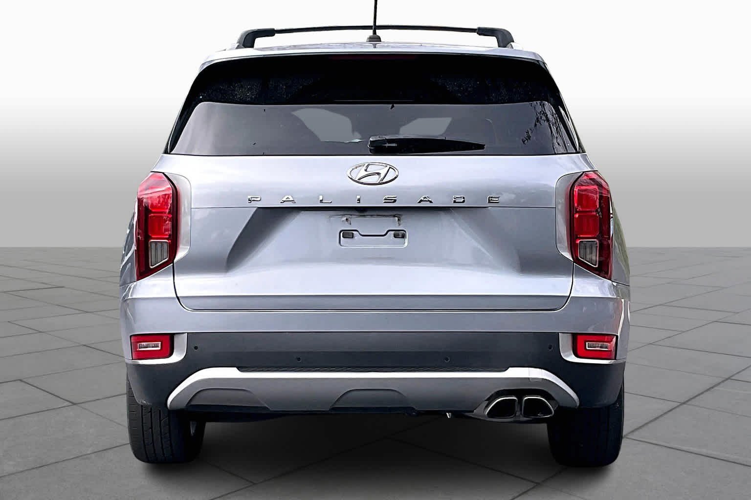 Used 2020 Lagoon Silver Hyundai SEL image 5