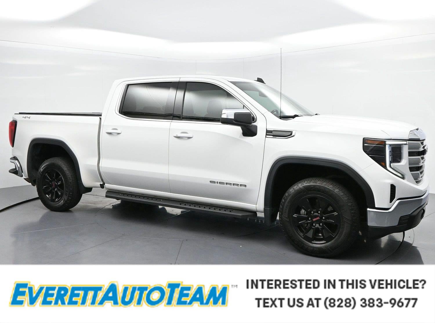 Used 2024 Summit White GMC SLE image 1