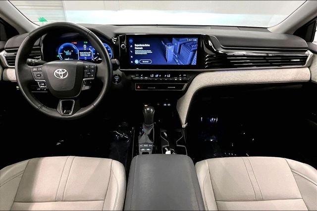 2025 Toyota Camry XLE - Photo 18