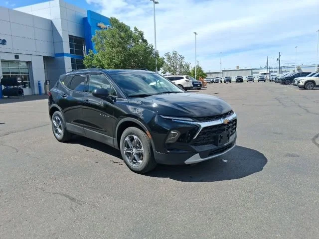 2025 Chevrolet Blazer 2.0T 2LT AWD's photo
