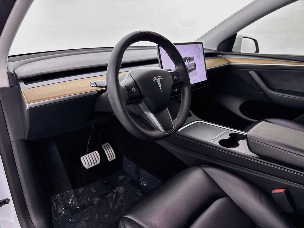 Used 2022 White Tesla Performance image 9