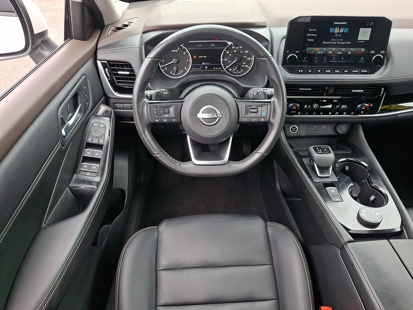 Used 2023 Pearl White Tricoat Nissan SL image 12