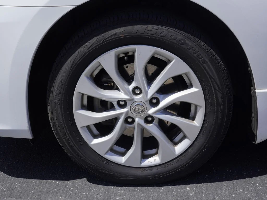 Used 2018 White Nissan SV image 4