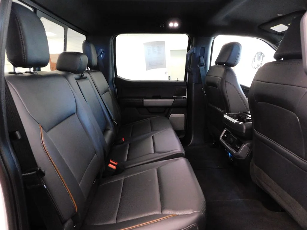 Certified Used 2025 Oxford White Ford Lariat image 39