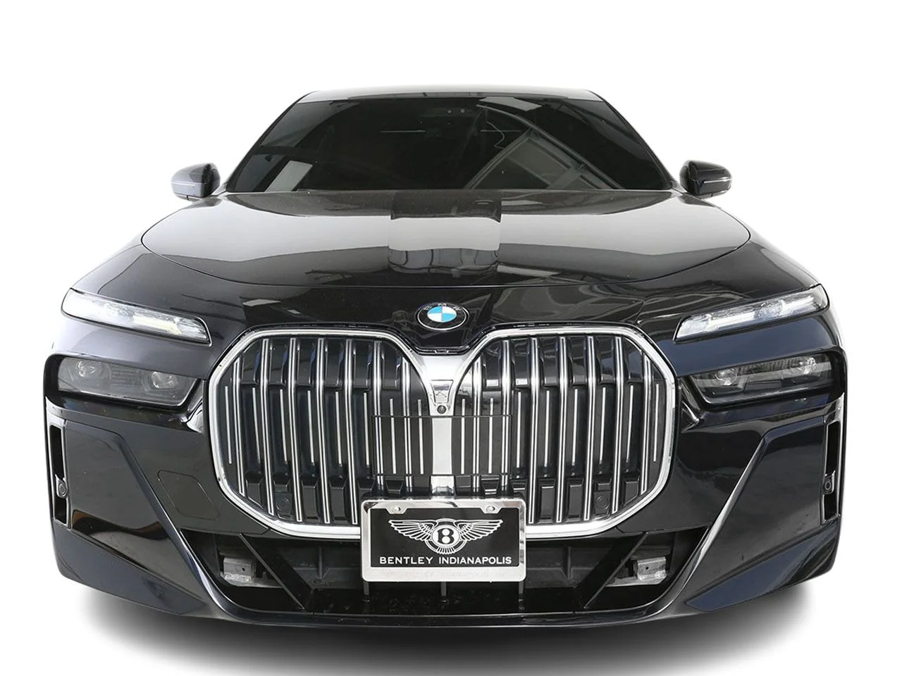 Used 2023 Black BMW 760i xDrive image 7