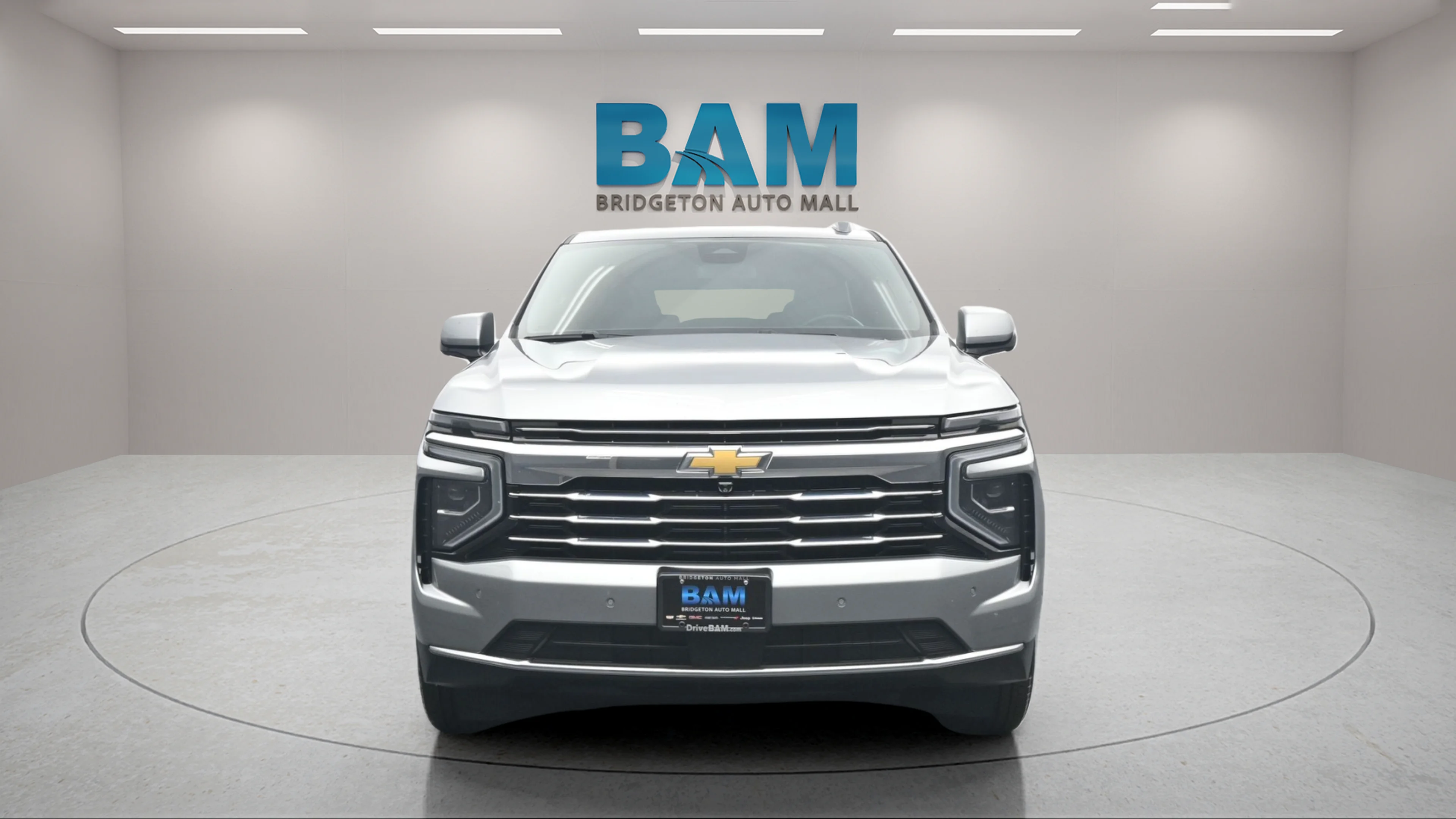 Used 2025 Sterling Gray Metallic Chevrolet LT image 2