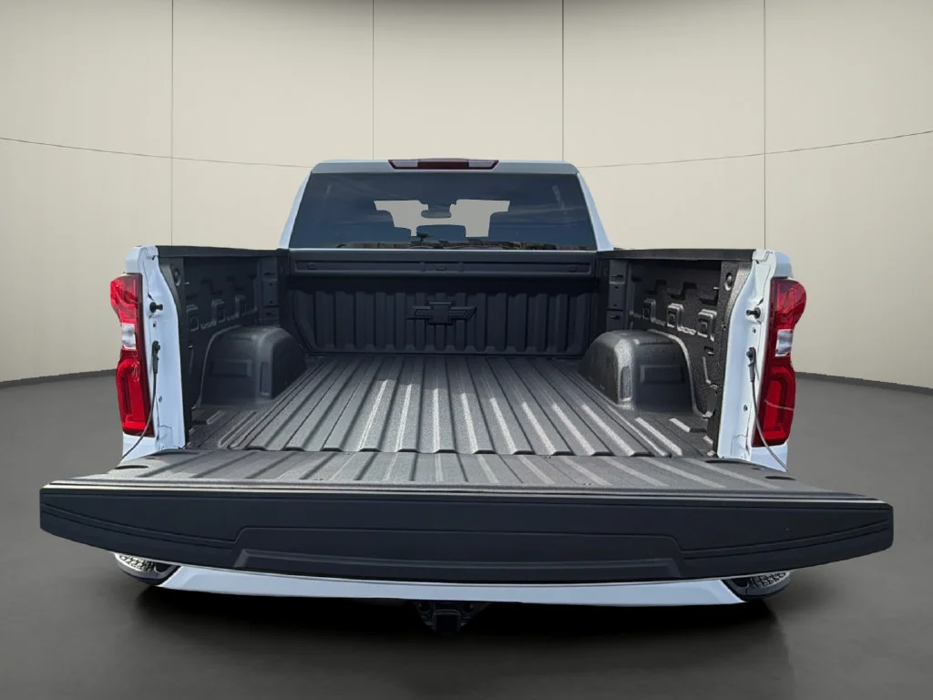 New 2026 Summit White Chevrolet RST image 10