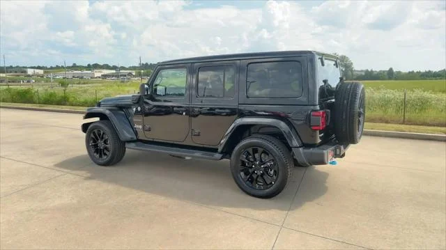New 2023 Black Clear-Coat Exterior Paint Jeep Sahara 4xe image 7