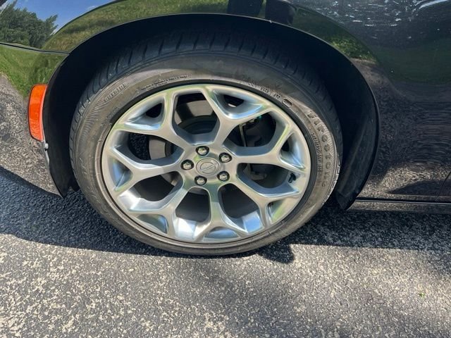 Used 2018 Gloss Black Chrysler C image 10
