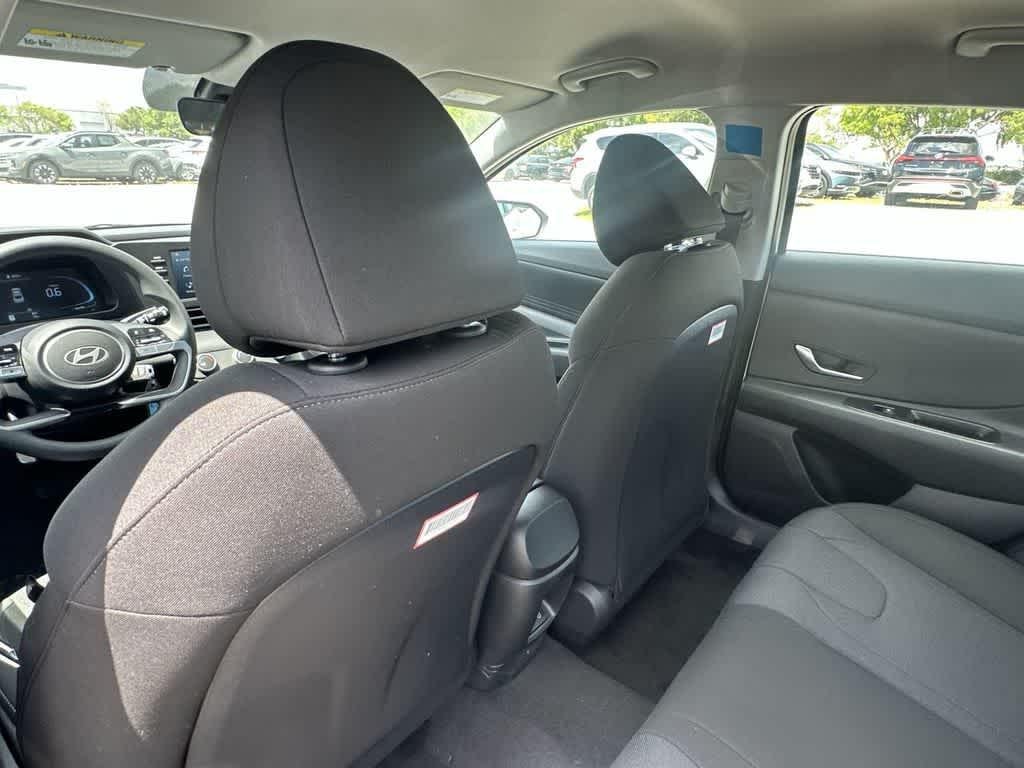 New 2026 Serenity White Hyundai SE image 12