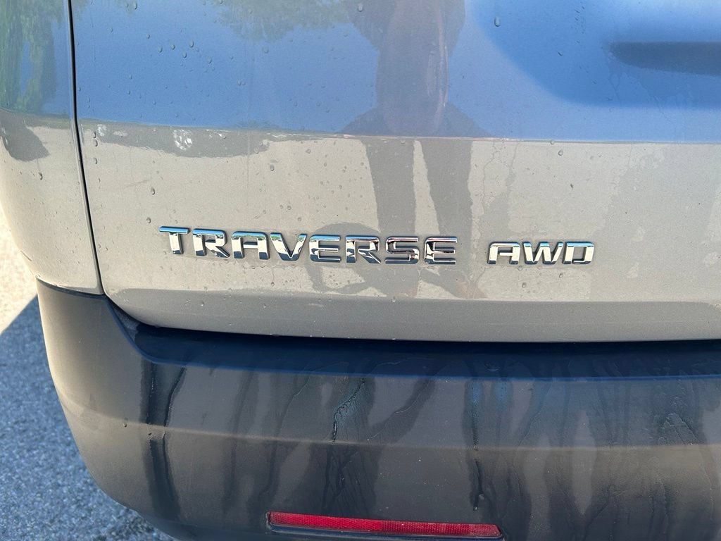 Used 2023 Sterling Gray Metallic Chevrolet LT Cloth image 10