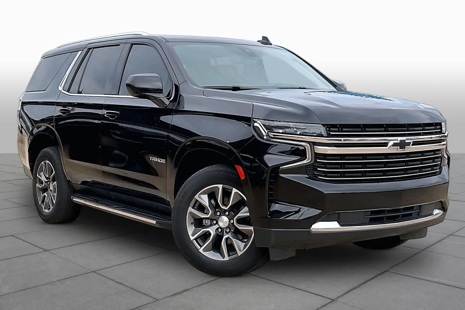Used 2021 Black Chevrolet LT image 3
