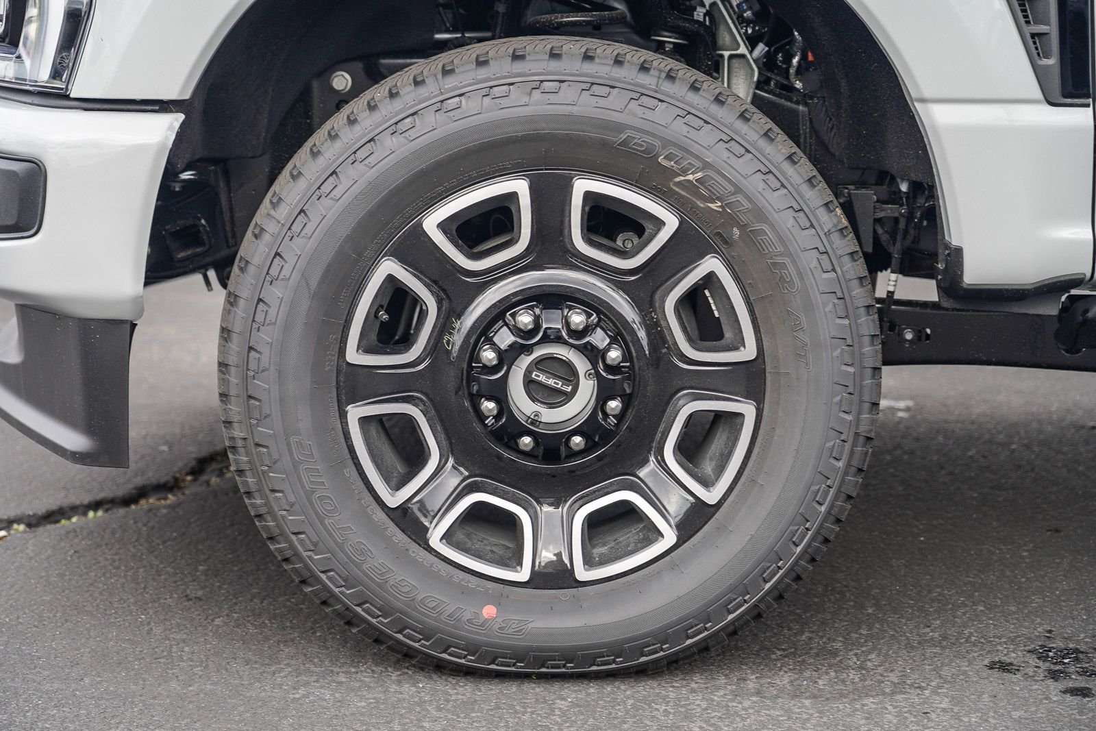 New 2026 Avalanche Ford F-350® Platinum® image 10