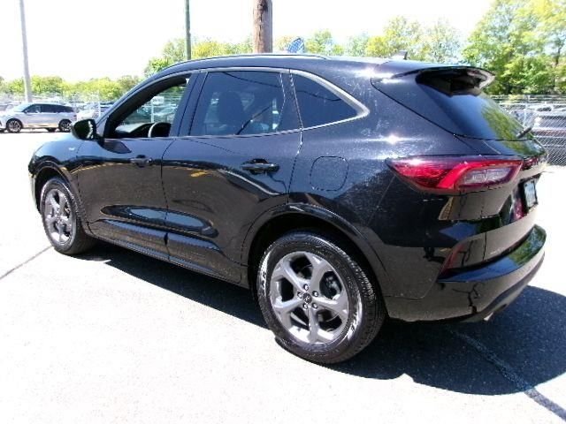 Certified Used 2023 Agate Black Metallic Ford ST-Line Select image 8