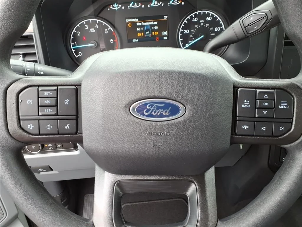New 2026 Avalanche Ford F-350® XL image 18