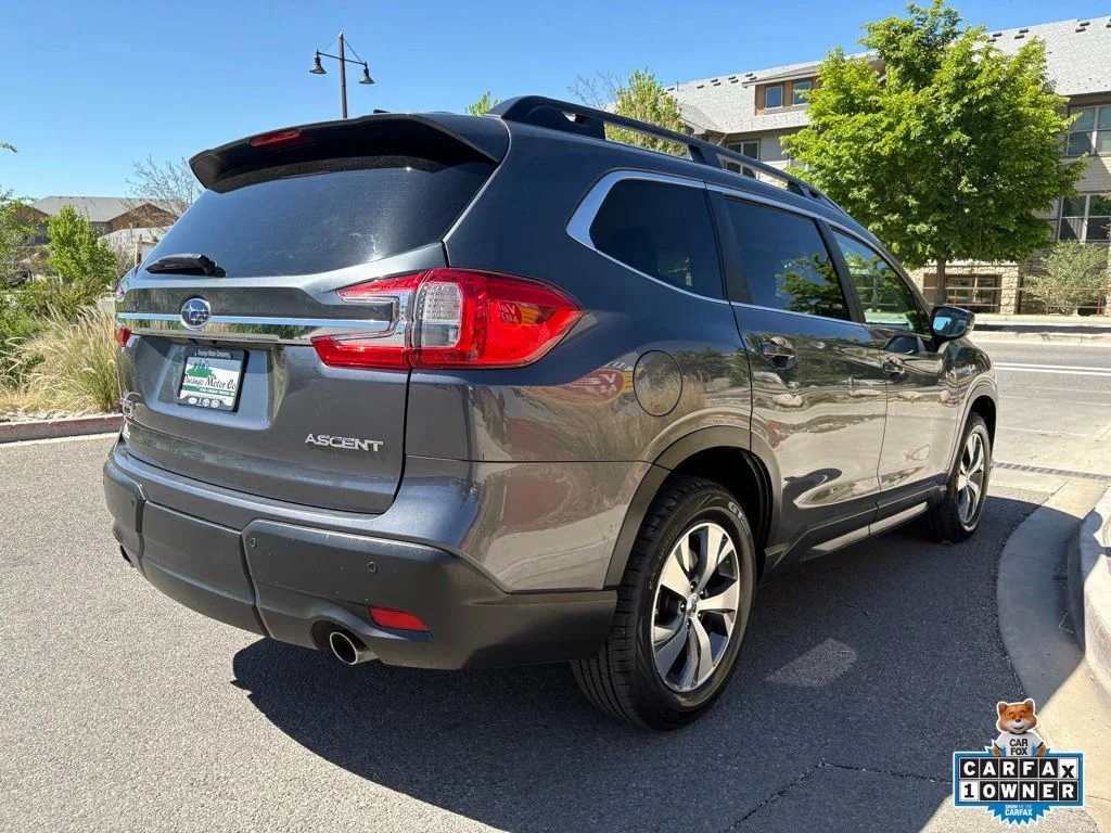 Used 2025 Magnetite Gray Metallic Subaru Premium image 9