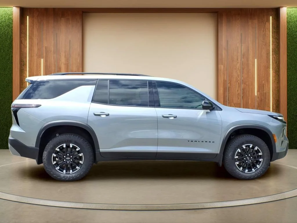 2026 Chevrolet Traverse Z71 - Photo 35