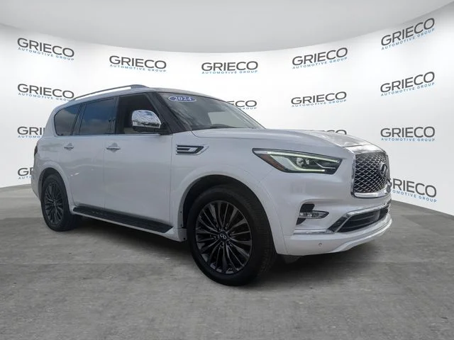 Used 2024 White INFINITI Sensory image 1
