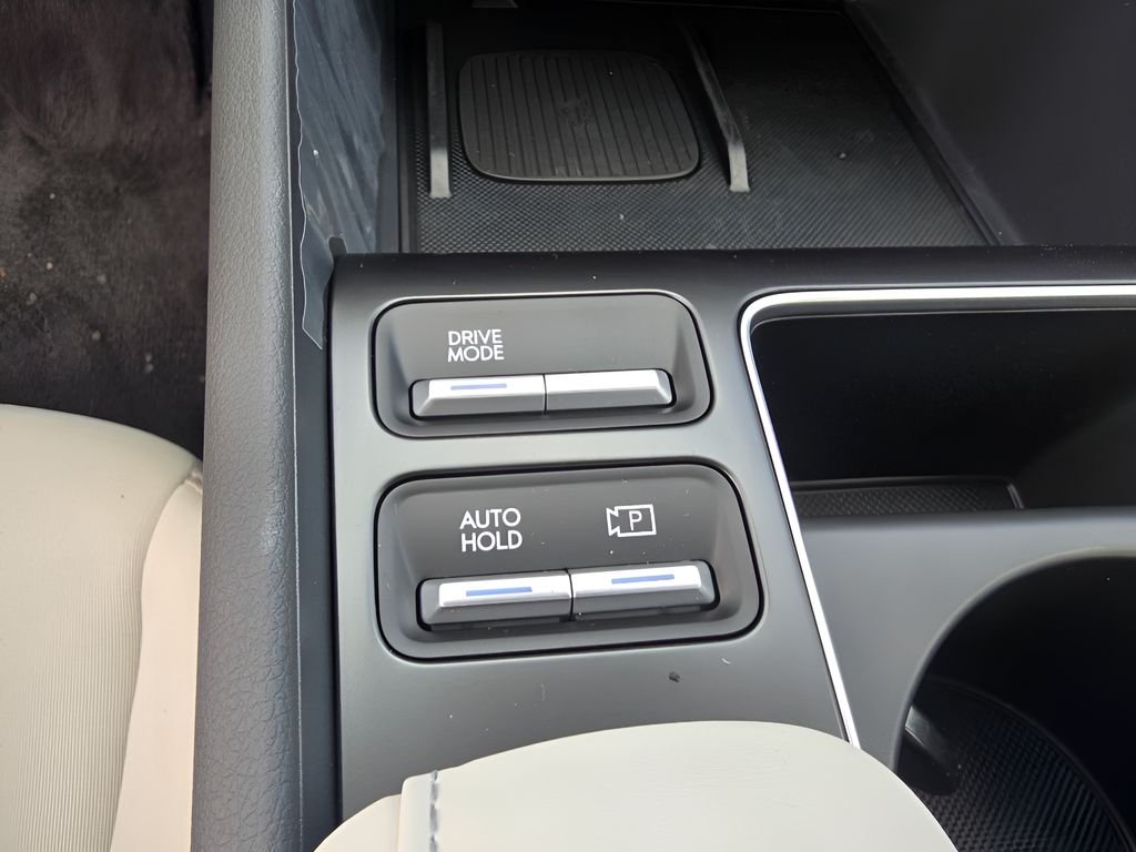 New 2026 Serenity White Hyundai SEL Sport image 21