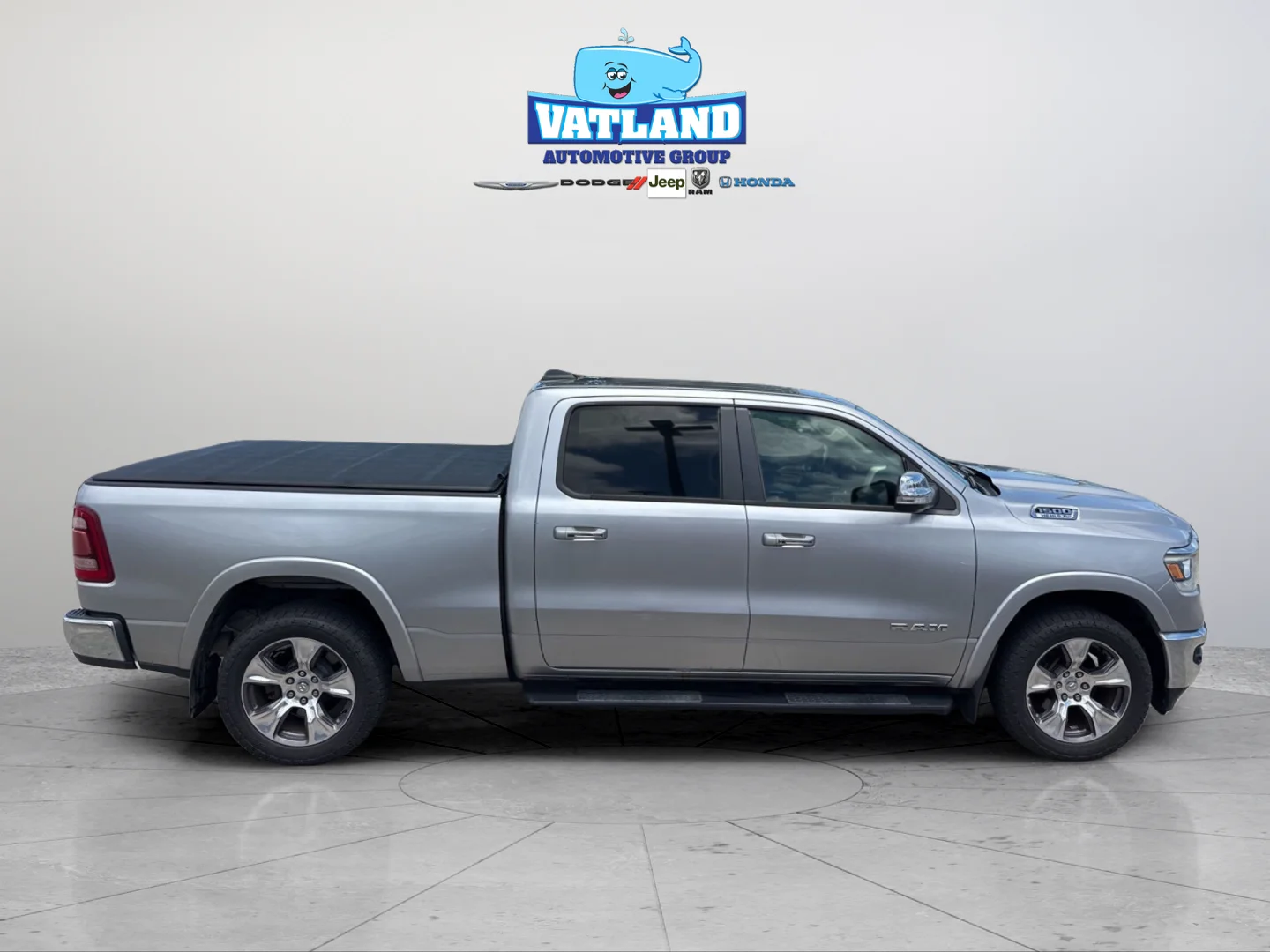 Used 2019 Billet Silver Metallic Ram Laramie image 12