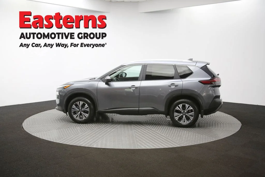 Used 2023 Gray Nissan SV image 61