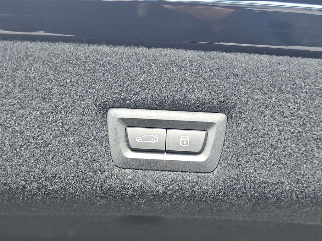 Used 2025 Black BMW eDrive50 image 17