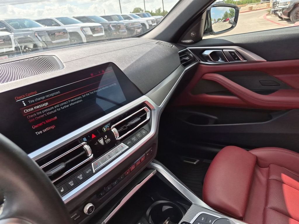 Used 2023 White BMW M440i image 26
