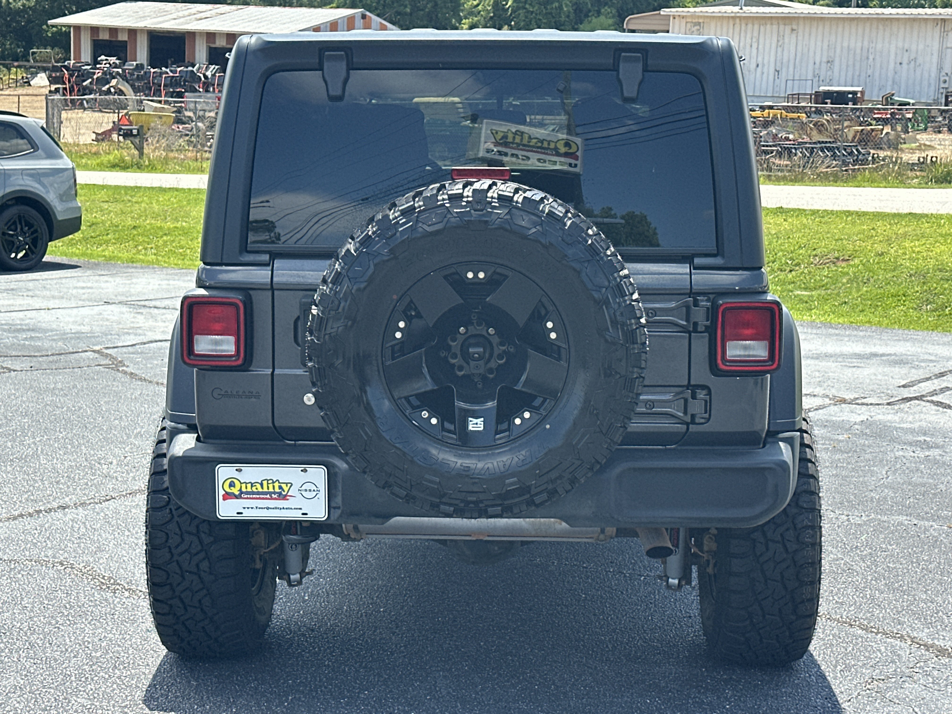 Used 2020 Granite Crystal Metallic Clearcoat Jeep Sport S image 7