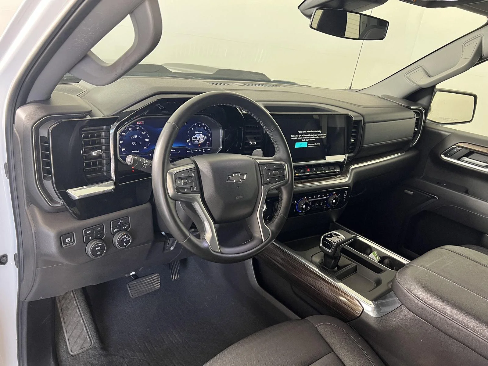 Used 2024 Summit White Chevrolet LT Trail Boss image 5