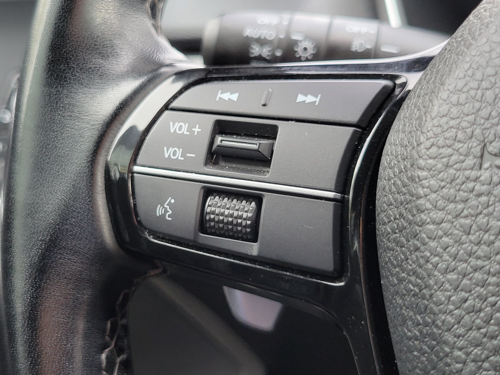 Used 2025  Acura A-Spec Tech Package image 17