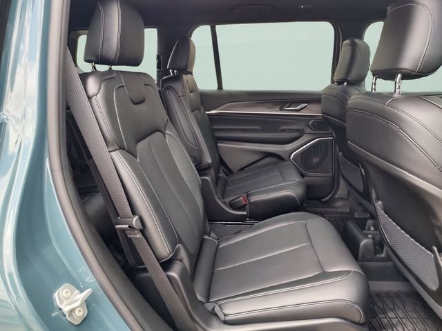 New 2026 Steel Blue Exterior Paint Jeep Limited Reserve image 31