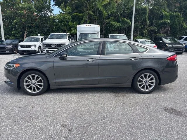 2017 Ford Fusion SE - Photo 30