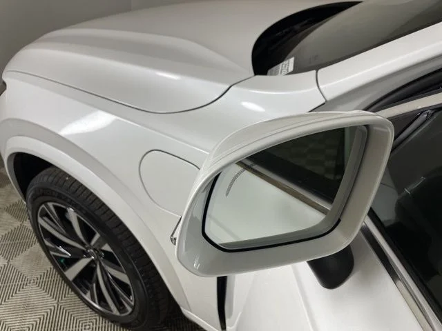 2025 Volvo XC90 Core - Photo 11
