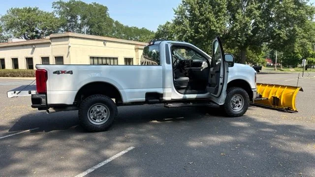 New 2026 Oxford White Ford F-250® XL image 24