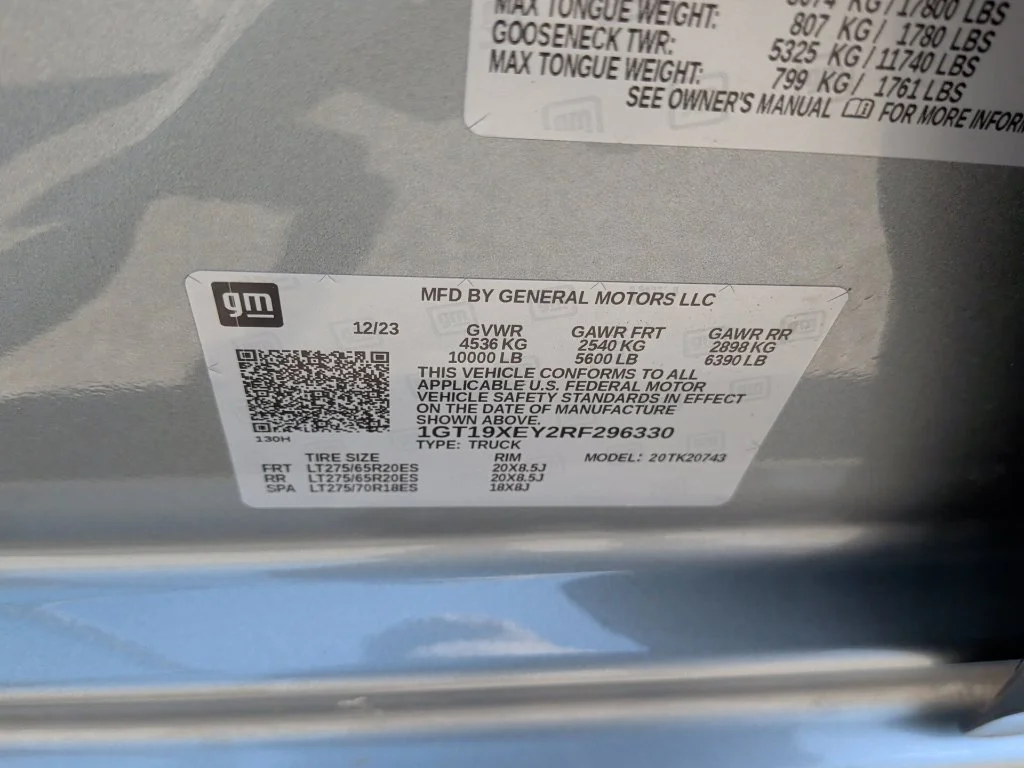 Used 2024 Silver GMC Denali Ultimate image 57